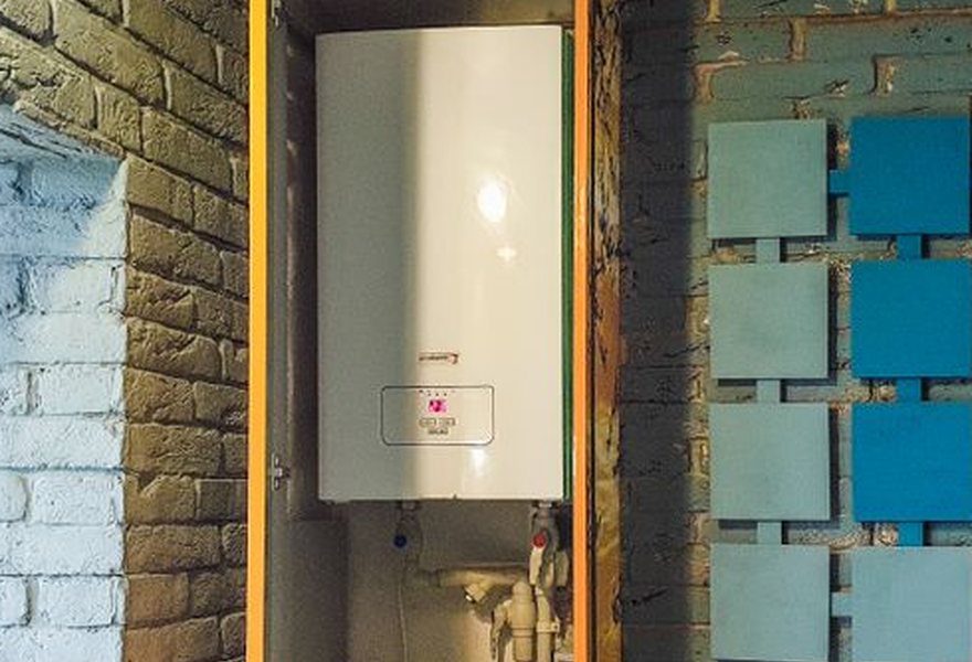 Hot water — Melbourne